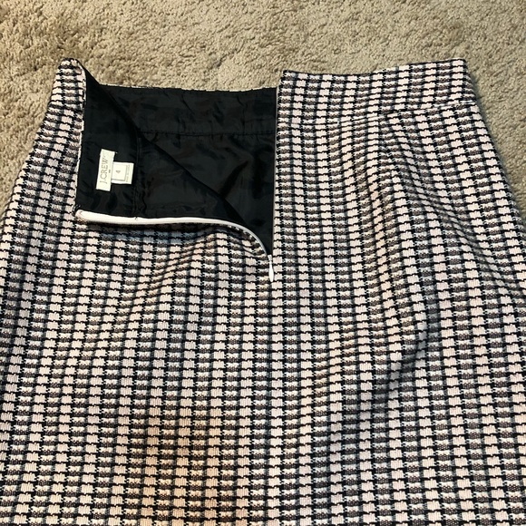 J. Crew Tweed Wrap Front Mini Skirt - Picture 4 of 4
